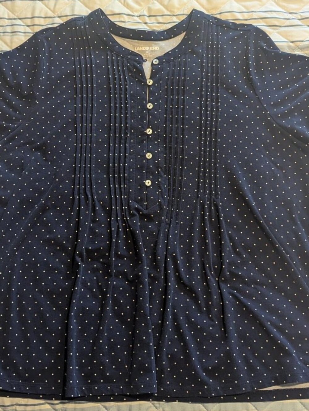 Land's End 20W pintuck short sleeve tops